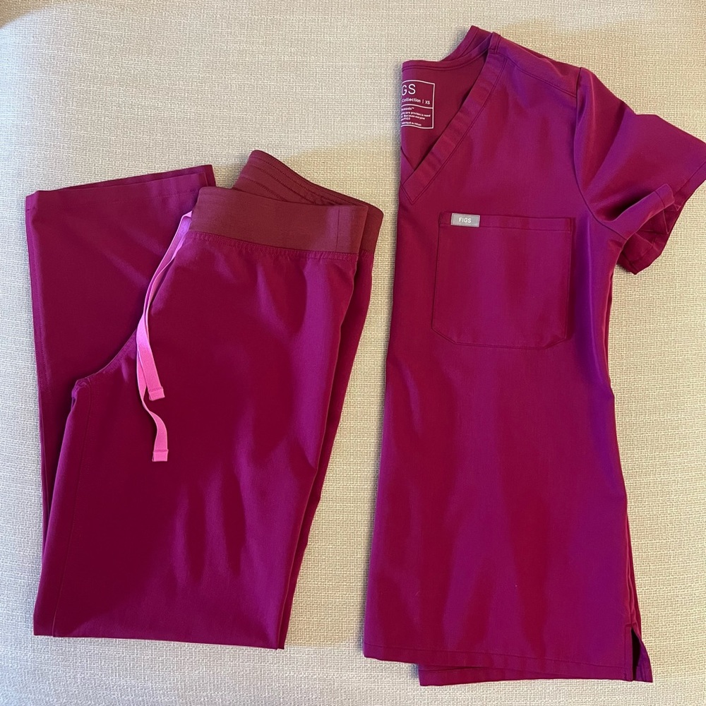 Figs XS Catarina top XSP Livingston bottoms.